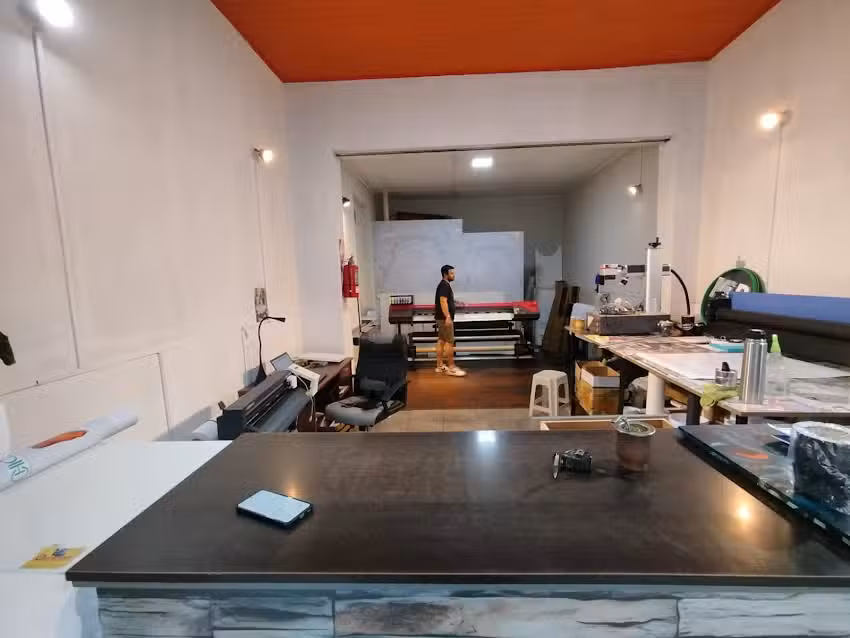 CHIC dise&ntilde;o y carteler&iacute;a