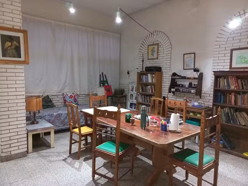 Daniel P&eacute;rez K&uuml;chmeister &ndash; Talleres de Poes&iacute;a y Fotograf&iacute;a