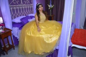 DJ FOTOGRAFO VIDEOFILMACION FOTO Y VIDEO en Quilmes manteleria vajilla Org Eventos Mesas Dulces Tortas SanJorge