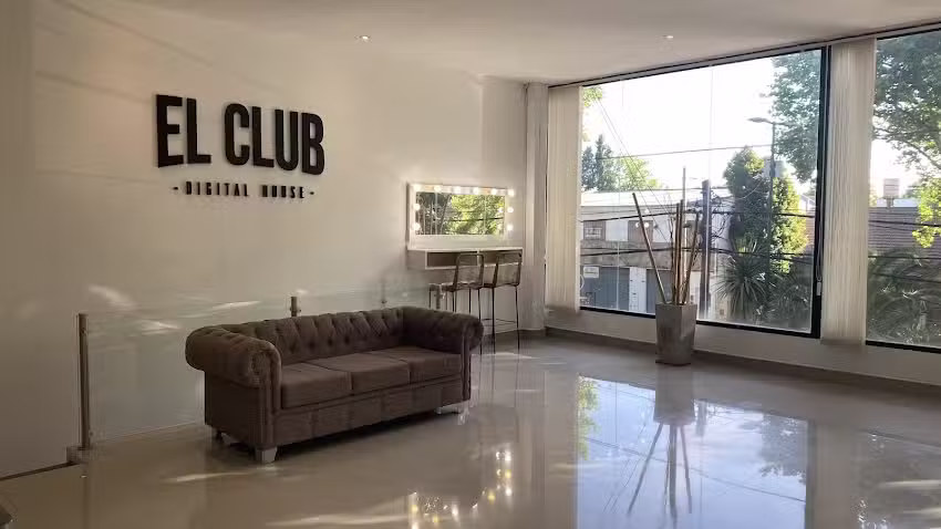 El Club Digital House &ndash; Estudio Fotografico