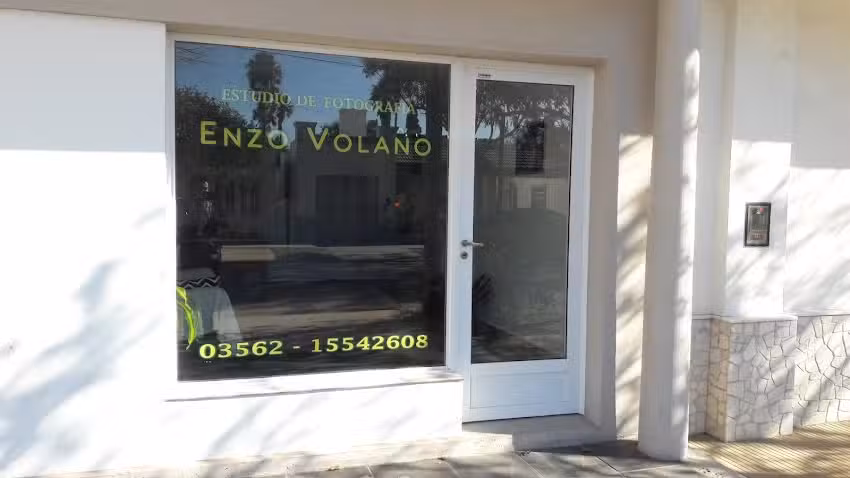 Enzo Vola&ntilde;o Fotograf&iacute;a