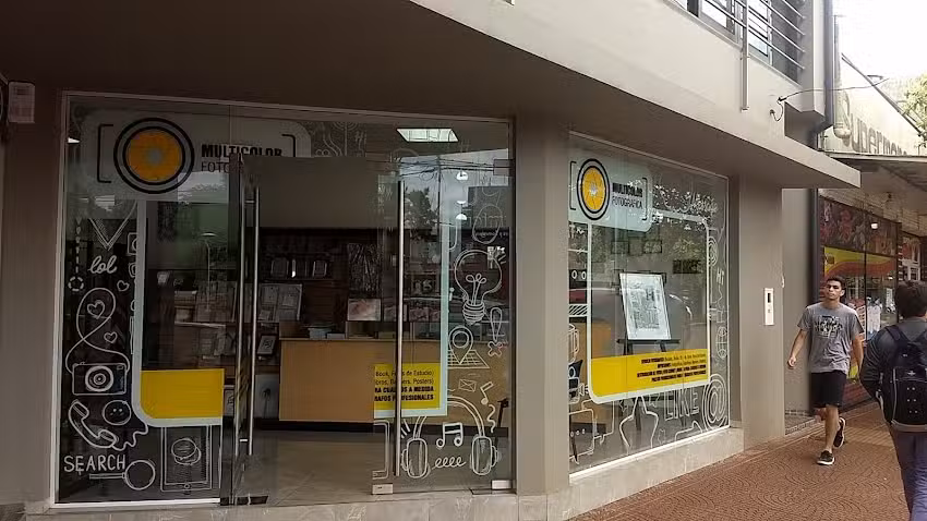 Multicolor Fotogr&aacute;fica