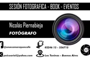 Una cámara y un café